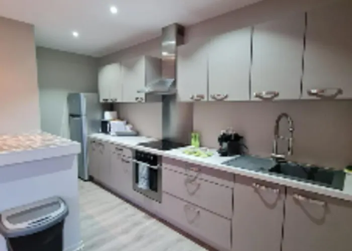 Magnifique Bas De Climatisé 70m2 Terrasse Vue Mer&piscine Privée Villa