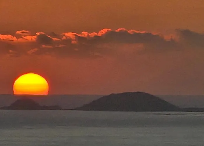 Superbe Villa Au Rez De Chaussee Avec Terrasse De 70 M2 Offrant Une Vue Sur La Mer Et Piscine Privee Βίλα *