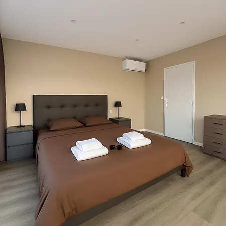 Villa Magnifique Bas De Climatisé 70m2 Terrasse Vue Mer&piscine Privée *