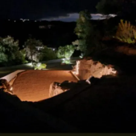 Superbe Au Rez De Chaussee Avec Terrasse De 70 M2 Offrant Vue Sur La Et Piscine Privee Вилла