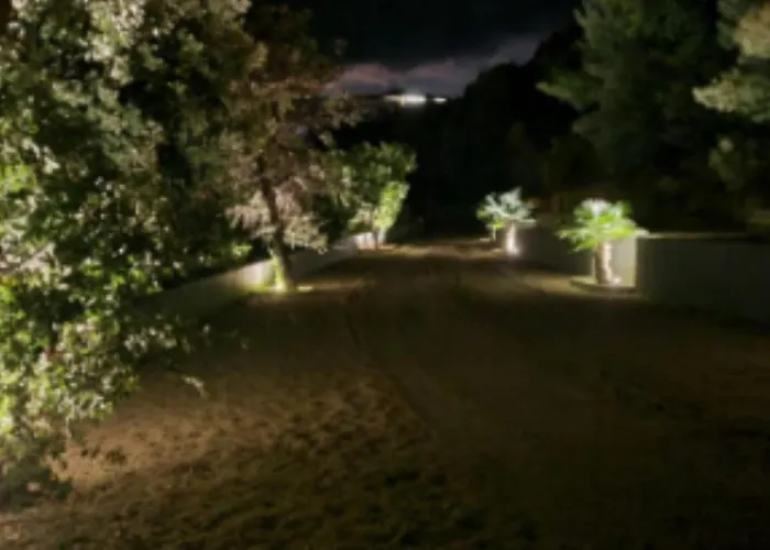 Magnifico Al Piano Terra Climatizzato Di 70 M Terrazza Con Porticcio (Corsica)